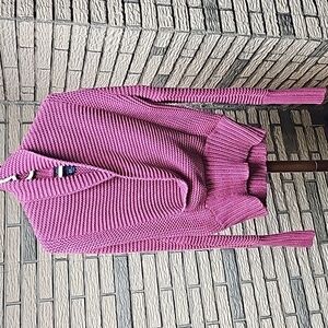 AMERICAN EAGLE Sweater Sz M Dark Pink